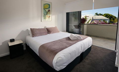 Quattro On Young - Hotel VIC 2