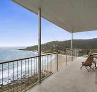 At Wye Eyrie with arguably the best views in town - Hotel VIC