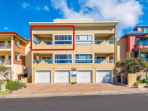Avalon 4 - Right Across The Road From Convent Beach - Uninterrupted Views - Hotel VIC 1