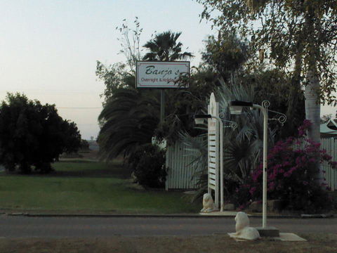Banjos Overnight And Holiday Units - Hotel VIC 1