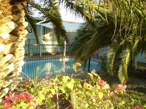 Banjos Overnight And Holiday Units - Hotel VIC 3