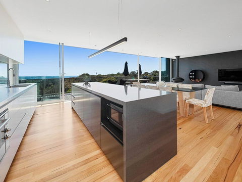 Bay Vista - Amazing Bay Views With The Beach At Your Doorstop! - Hotel VIC 2