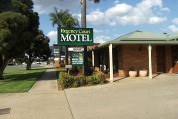Regency Court Motel with Hotel VIC