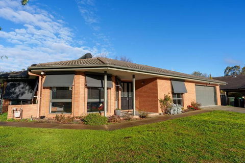 Relaxing 3bd In Tranquil Setting - Hotel VIC 0