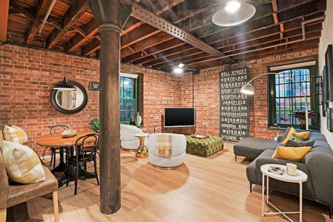 Retro Meets Industrial At Heritage Bond Store - Hotel VIC 0