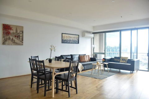 RiverView Spacious 3BR2Bath2Car WifiPoolGym Crown - Hotel VIC 3