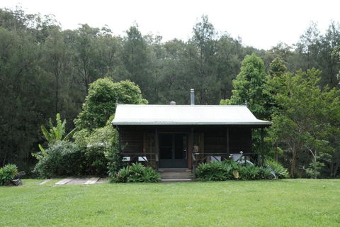 Romantic Wooden Nature Cabin Overlooking Forest & Crystal Clear River - Hotel VIC 0