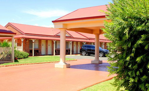 Roma Mid Town Motor Inn - Hotel VIC 0