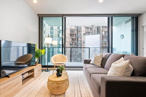 Rooftop Pool 2BR Apt At Marvel Stadium With Free Parking - Hotel VIC 1