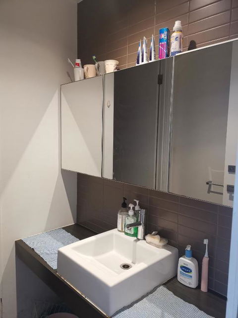 Room With King-size Bed Close To Melbourne CBD & Southern Cross Station - Hotel VIC 2