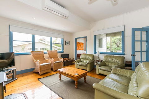 Sand Surf And Sunshine - Hotel VIC 3