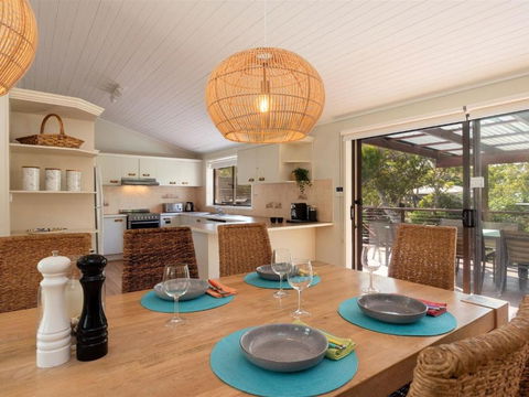 Sandcastles - Hotel VIC 3