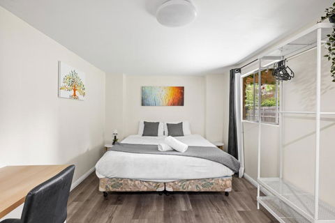 Spacious King Studio Room - Nearby Station & Shops - Located At Carramar - Hotel VIC 0