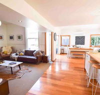 Best Location in Hobart Luxury 4 bedroom with stunning views - Hotel VIC
