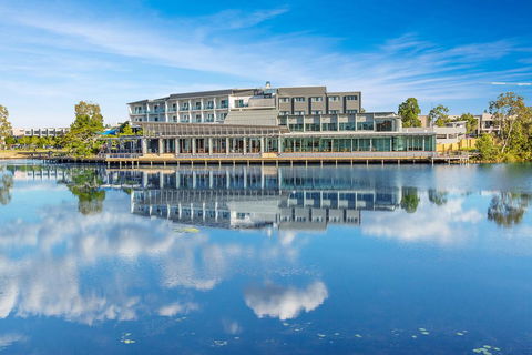 Best Western Plus North Lakes Hotel - Hotel VIC 0