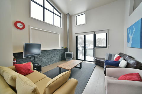 Blues Air 1 - Hotel VIC 3