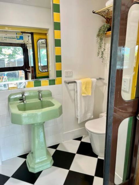Yarra Valley Tram Stay - Hotel VIC 1