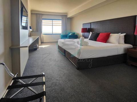 ZEN88 ESPLANADE: Hotel Suite W/ Ocean/Sunset Views - Hotel VIC 1