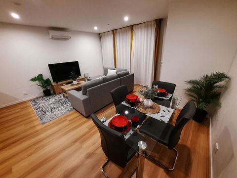 ZMITH Apartment - BROOKE, - Near AIS, GIO Stadium, UC, & Nth - Canberra Hospital - Hotel VIC 0