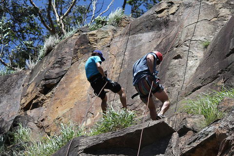 Abseiling The Kangaroo Point Cliffs In Brisbane - Hotel VIC 4