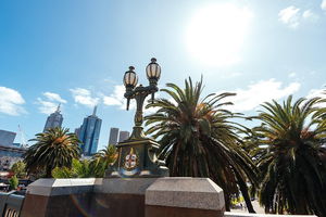 Highlights & Hidden Gems With Locals: Best of Melbourne Private Tour