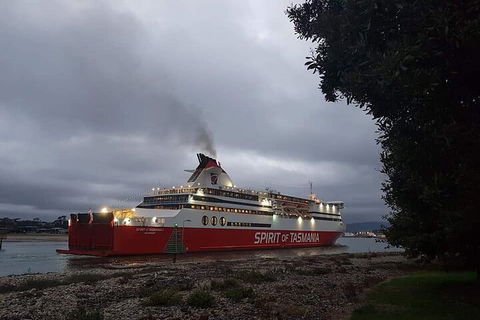 Tamar Valley Food And Wine Day Trip From Devonport, Ulverstone Or Burnie - Hotel VIC 2
