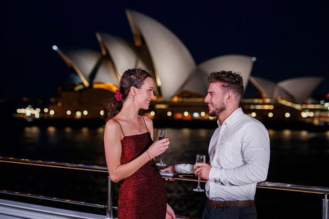 Sydney Harbour Dinner Cruise - Hotel VIC 3