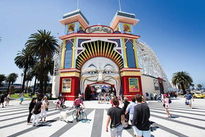 Private Full Day Melbourne City Tour with local guide