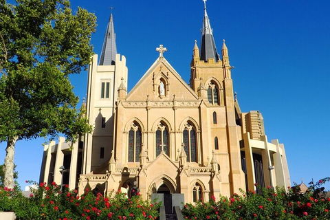 Perth Scavenger Hunt: Perched On A Swan - Hotel VIC 1